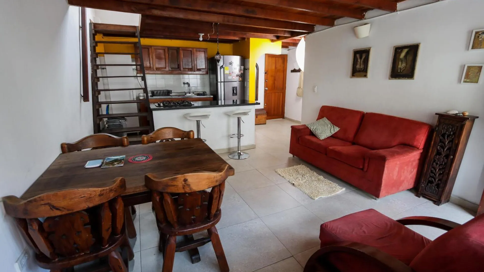 Comodo Duplex. Vista A La Ciudad Apartment Cali